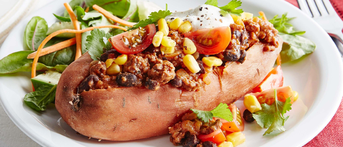 Jacket Potato With Chilli Con Carne 